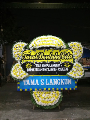 Papan Bunga Duka di Anaiwoi